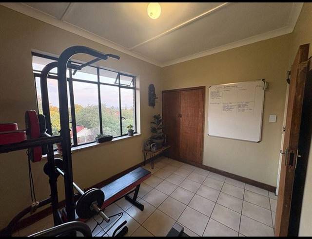 2 BEDROOM APARTMENT FOR SALE IN LAMBTON